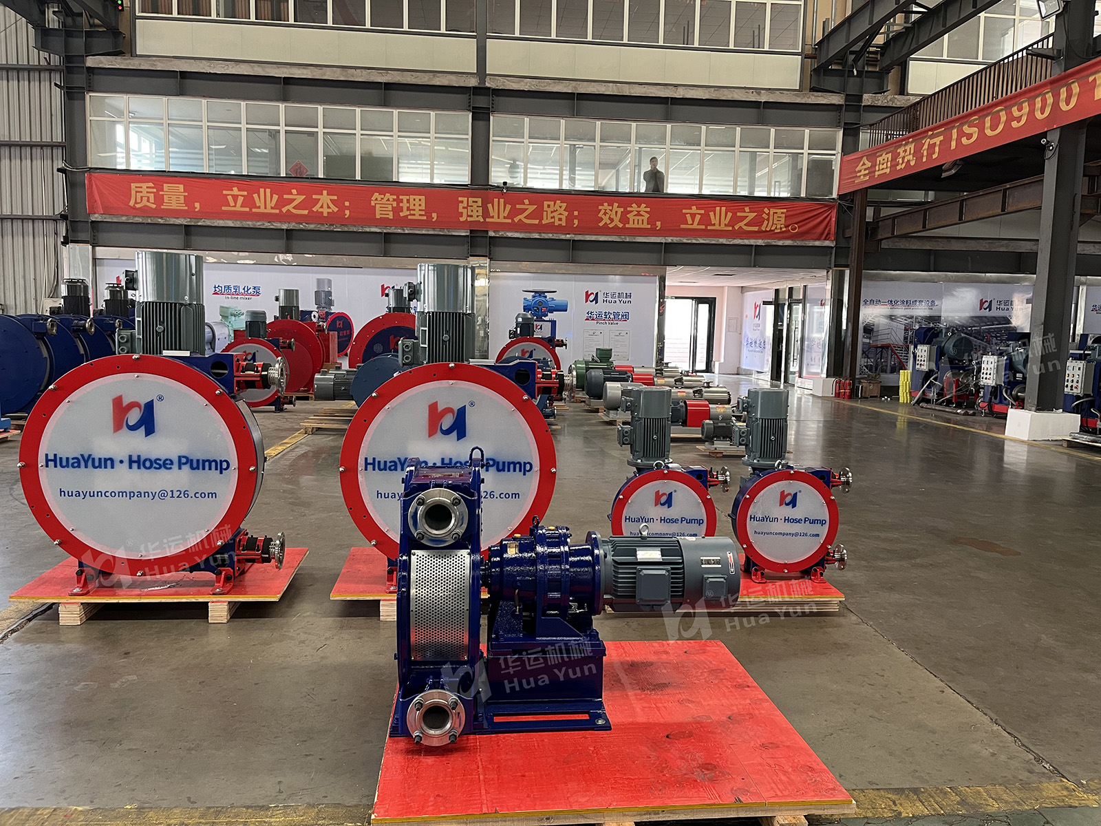 華運機械定制軟管泵整裝待發，助力國內大型企業高效生產